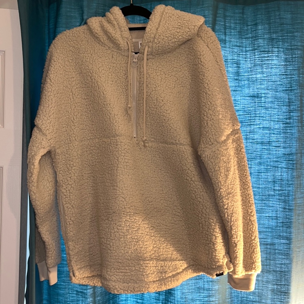 VS Pink Sherpa pullover - small